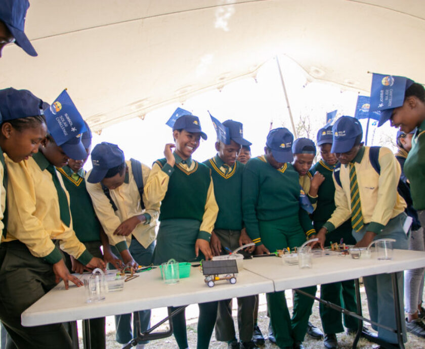 Nuna GO, GO, GO! Sasol Solar Challenge kicks off in style, with a dramatic day-one win by Brunel Solar Team