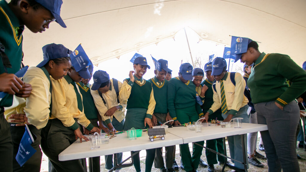 Nuna GO, GO, GO! Sasol Solar Challenge kicks off in style, with a dramatic day-one win by Brunel Solar Team