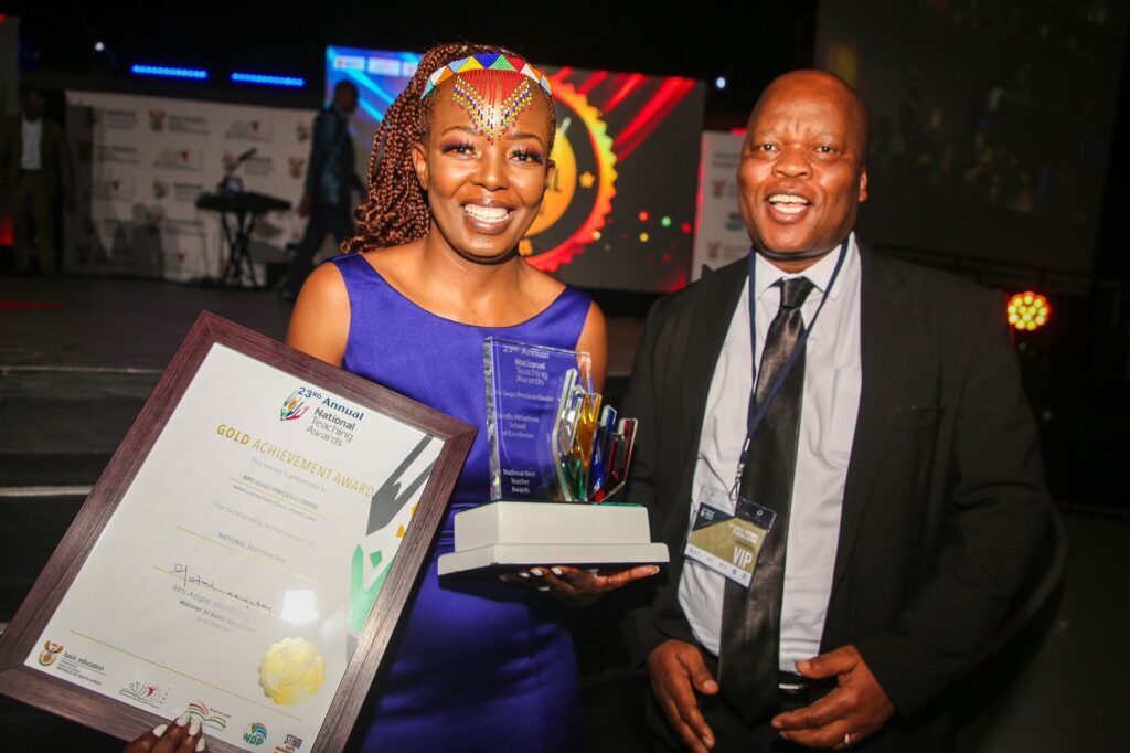 Best ‘Teacher of the Year’ urges educators to teach with passion