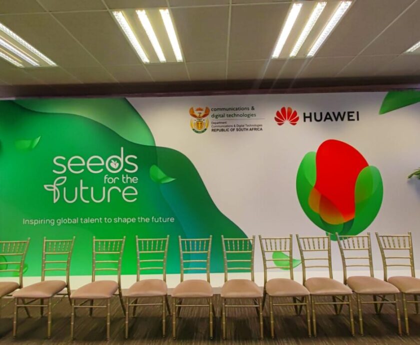 Deputy Minister praises impact among youth of Huawei initiative to plant Seeds for the Future