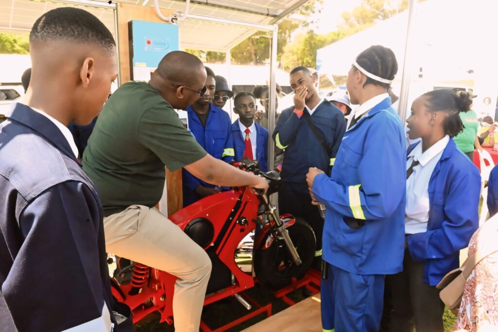 MEC Chiloane praises the skills, partnerships and opportunities of Schools of SoS at Festival