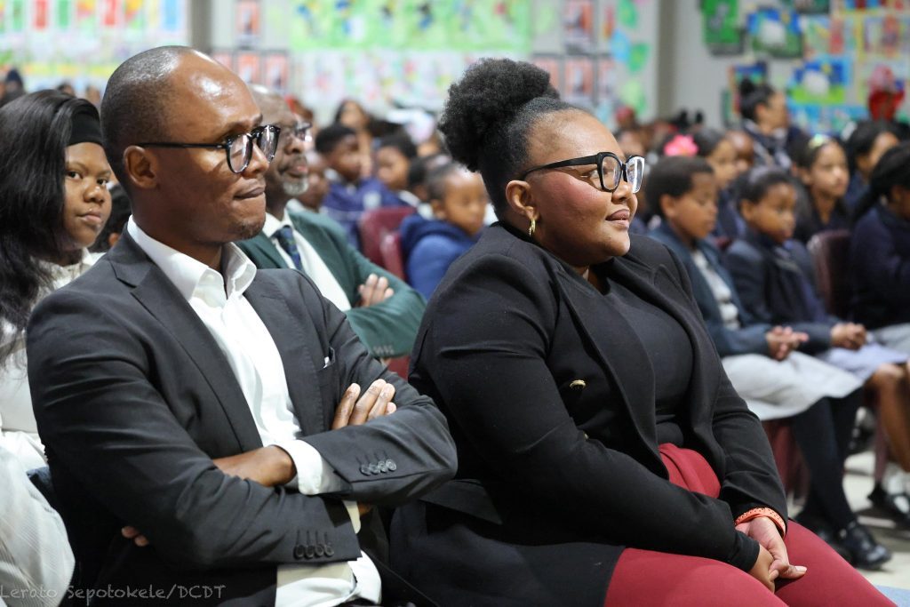 Gwarube and Malatsi hand over smart tablets to Cape Town learners