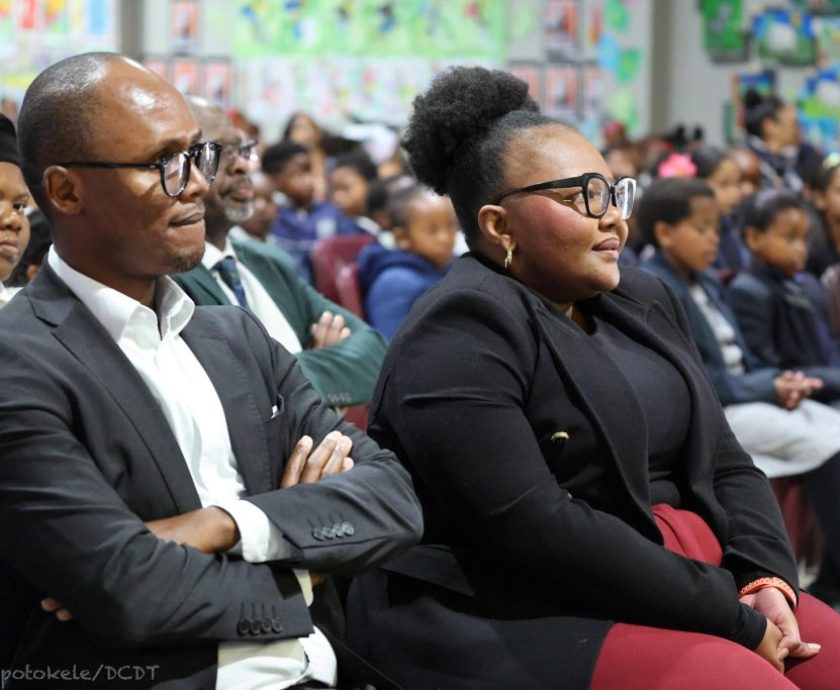 Gwarube and Malatsi hand over smart tablets to Cape Town learners