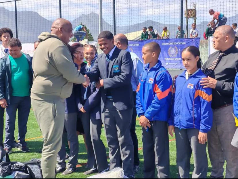 WATCH: McKenzie unveils new sports facility at Heidedal Primary School