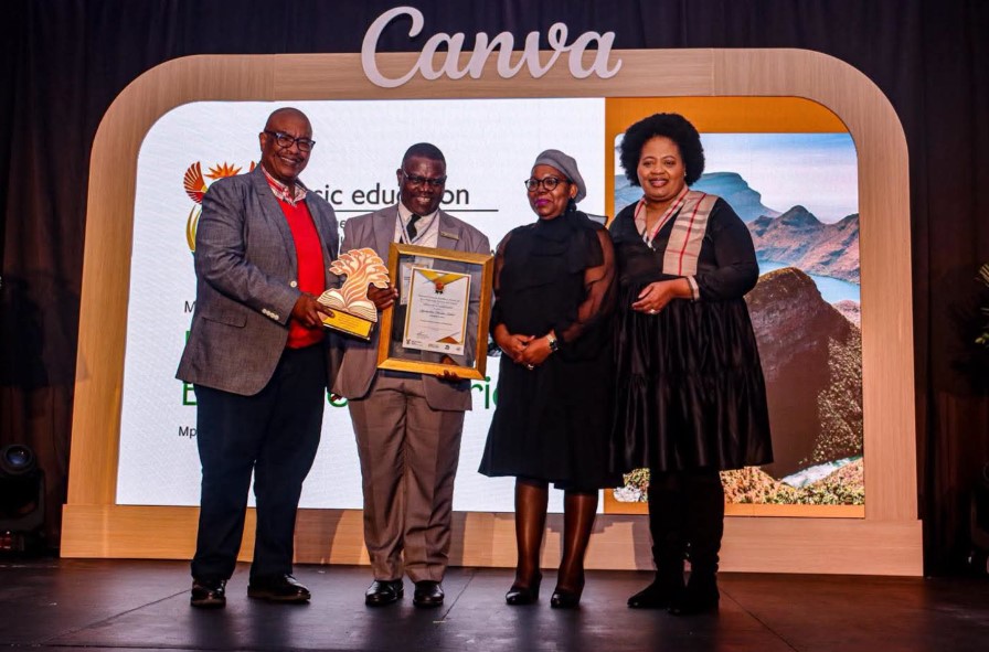 DBE honours all 75 education districts for surpassing 80% matric pass rate